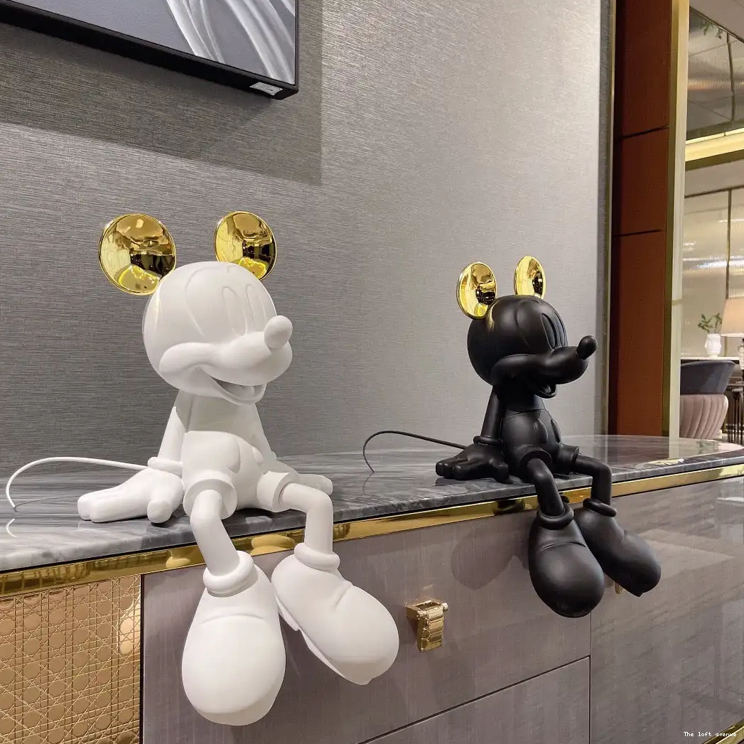 FIGURE SITTING MOUSE MICKEY 0502